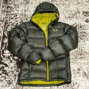 Mountain Hardwear down hooded jacket